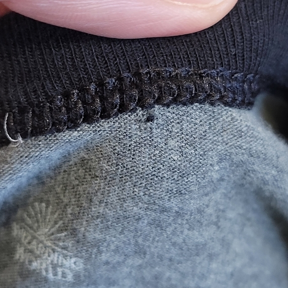 Harry Potter shirt Size Medium gray - Picture 8 of 8